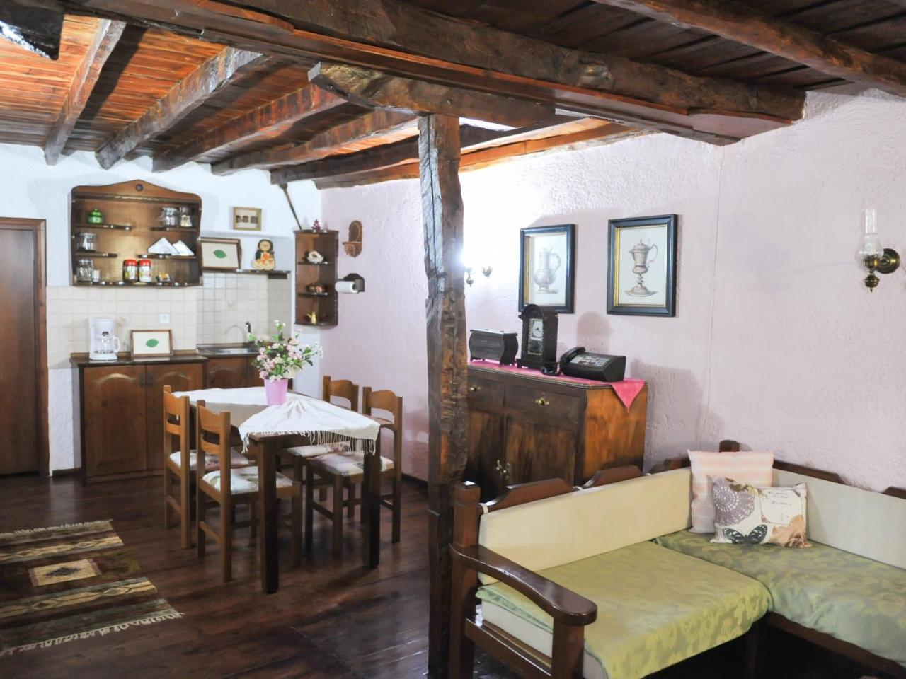 Guesthouse Xenios Zeus Stavroupoli Exterior foto