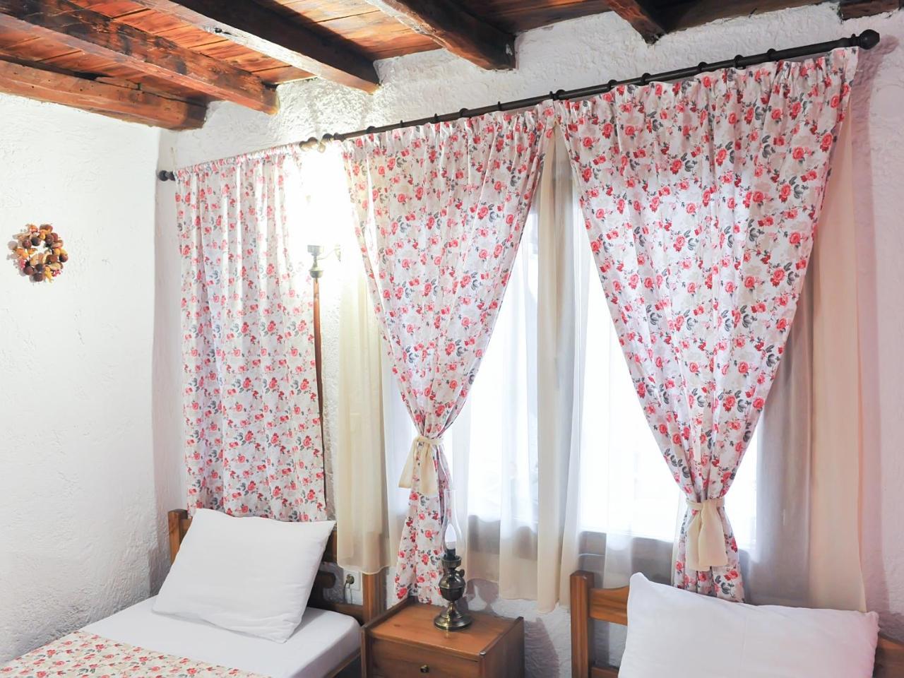 Guesthouse Xenios Zeus Stavroupoli Exterior foto